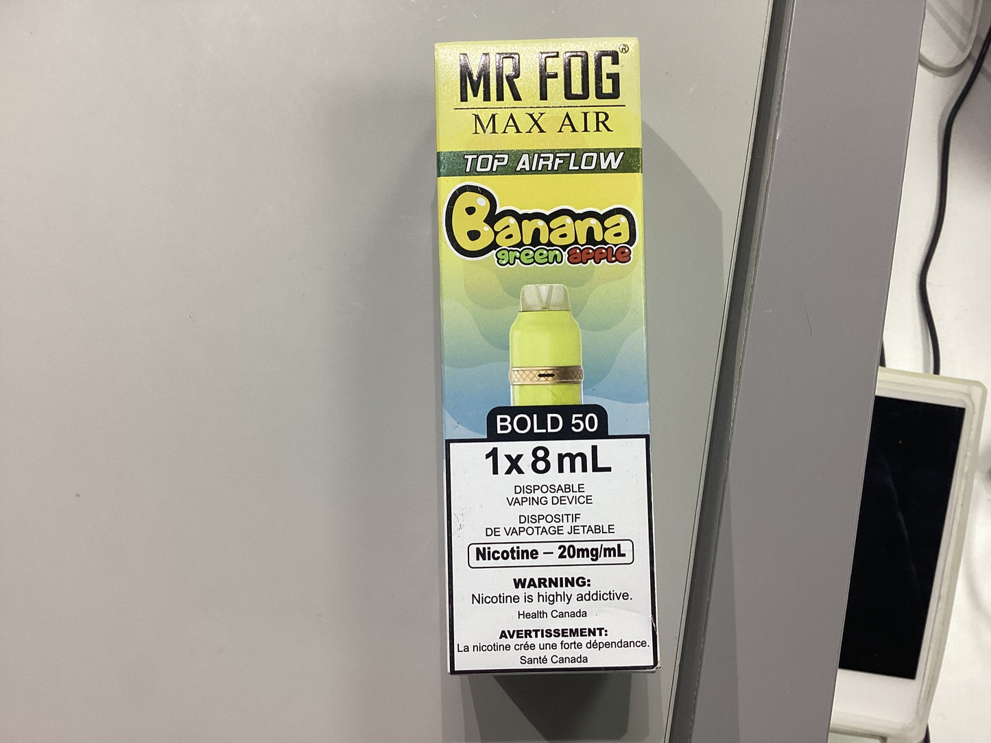 Mr. Fog Max Air Banana Green Apple 2500 Bold 50